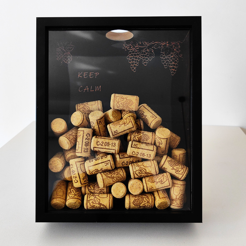 Collectible Vintage Photos - Rode wijn kurk display frame houten